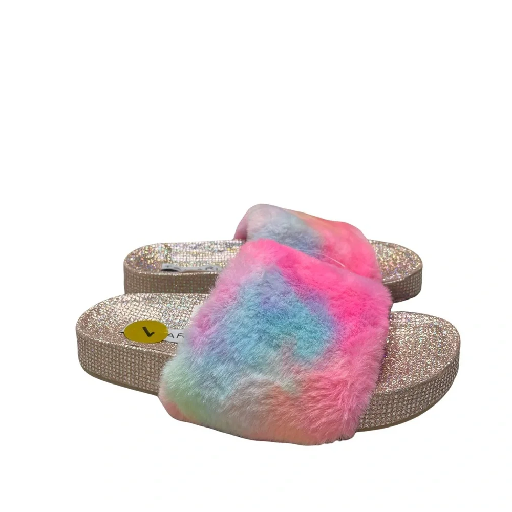 Tahari cuerie multi color slipper size 1
